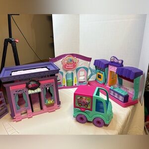 Playsets Including Littlest Pet Shop, Shopkins and more